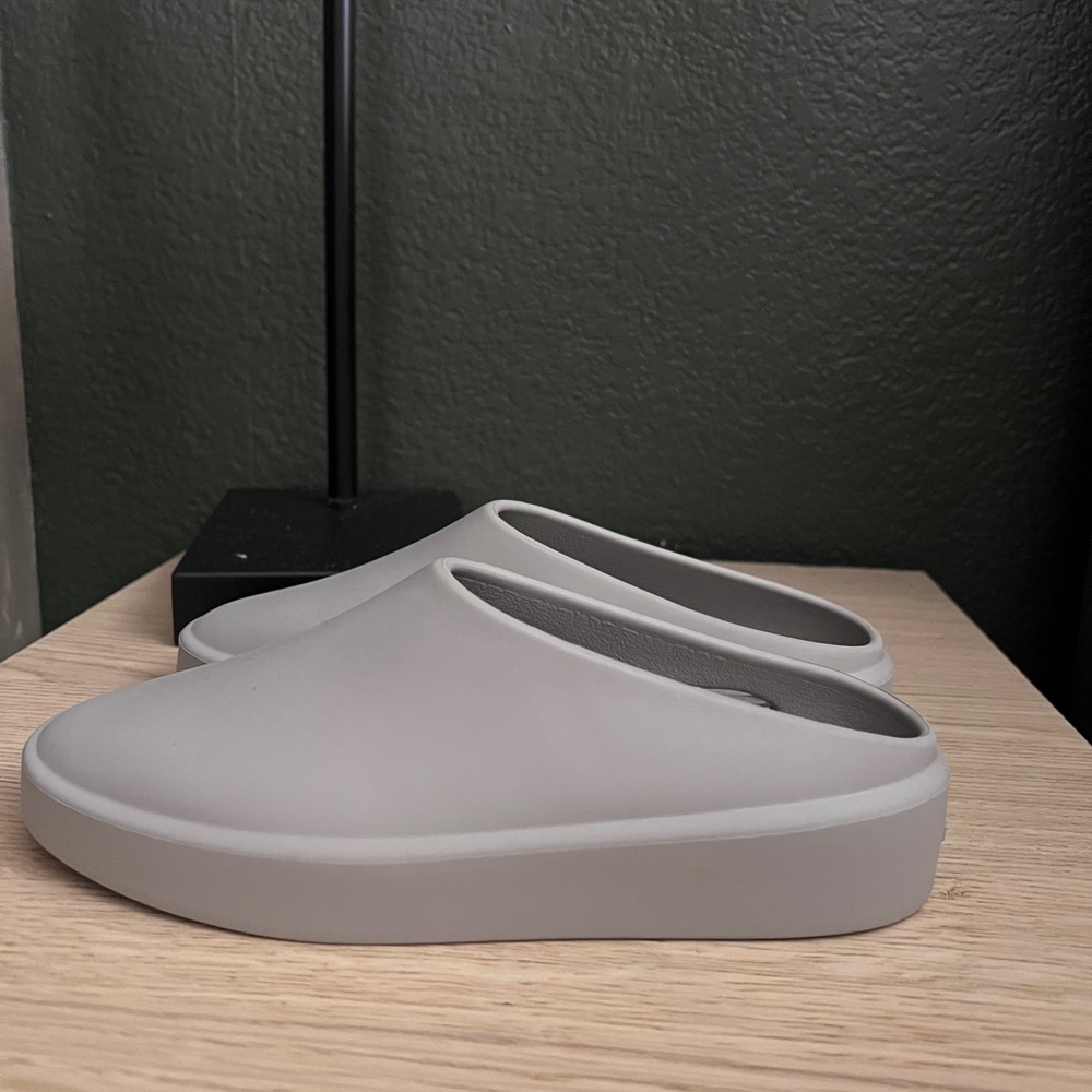 Fear of god the California mules size 34